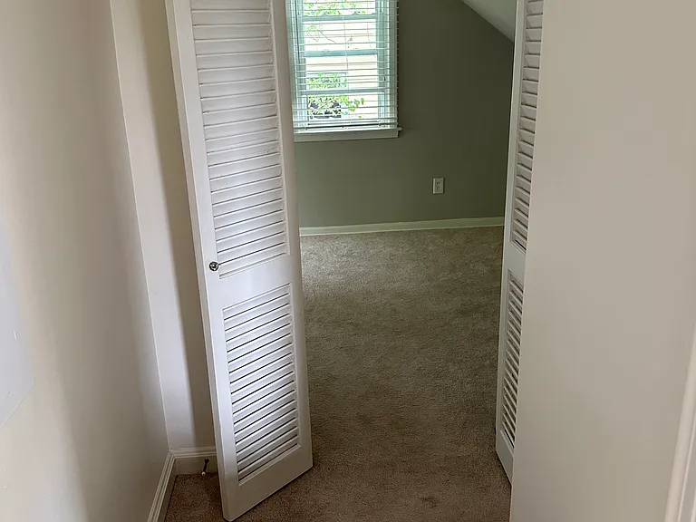 1547 Commodore Rd — Photo 13