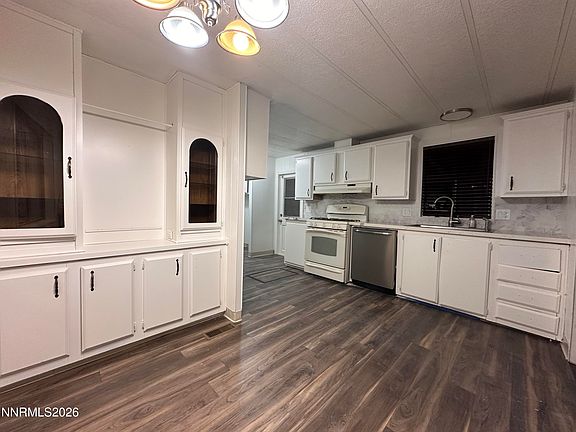 2nd image of 410 Parkland Way