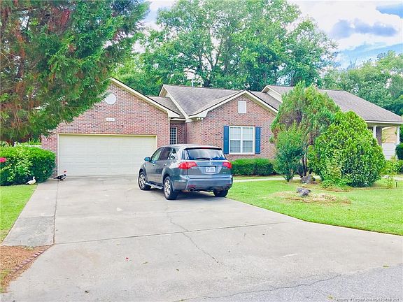 2nd image of 220 Stirling Dr