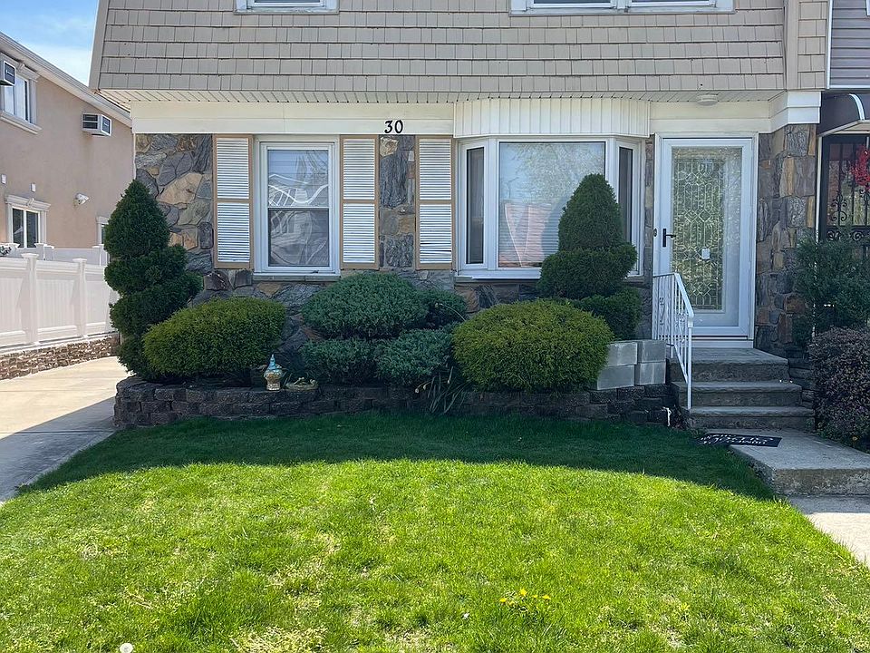 1st image of 32 Plymouth Ave #2
