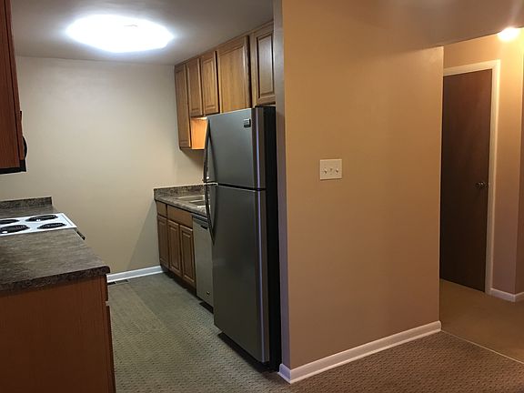 New cabinets & appliances