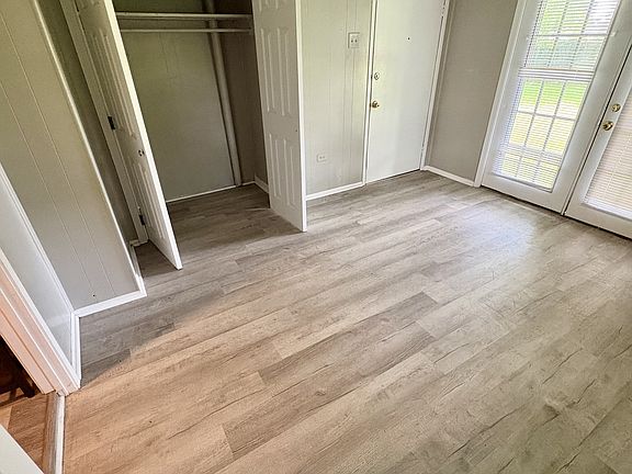 5th image of 1403 Eugene St