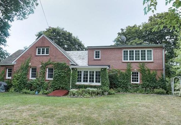 5th image of 62 Forest St