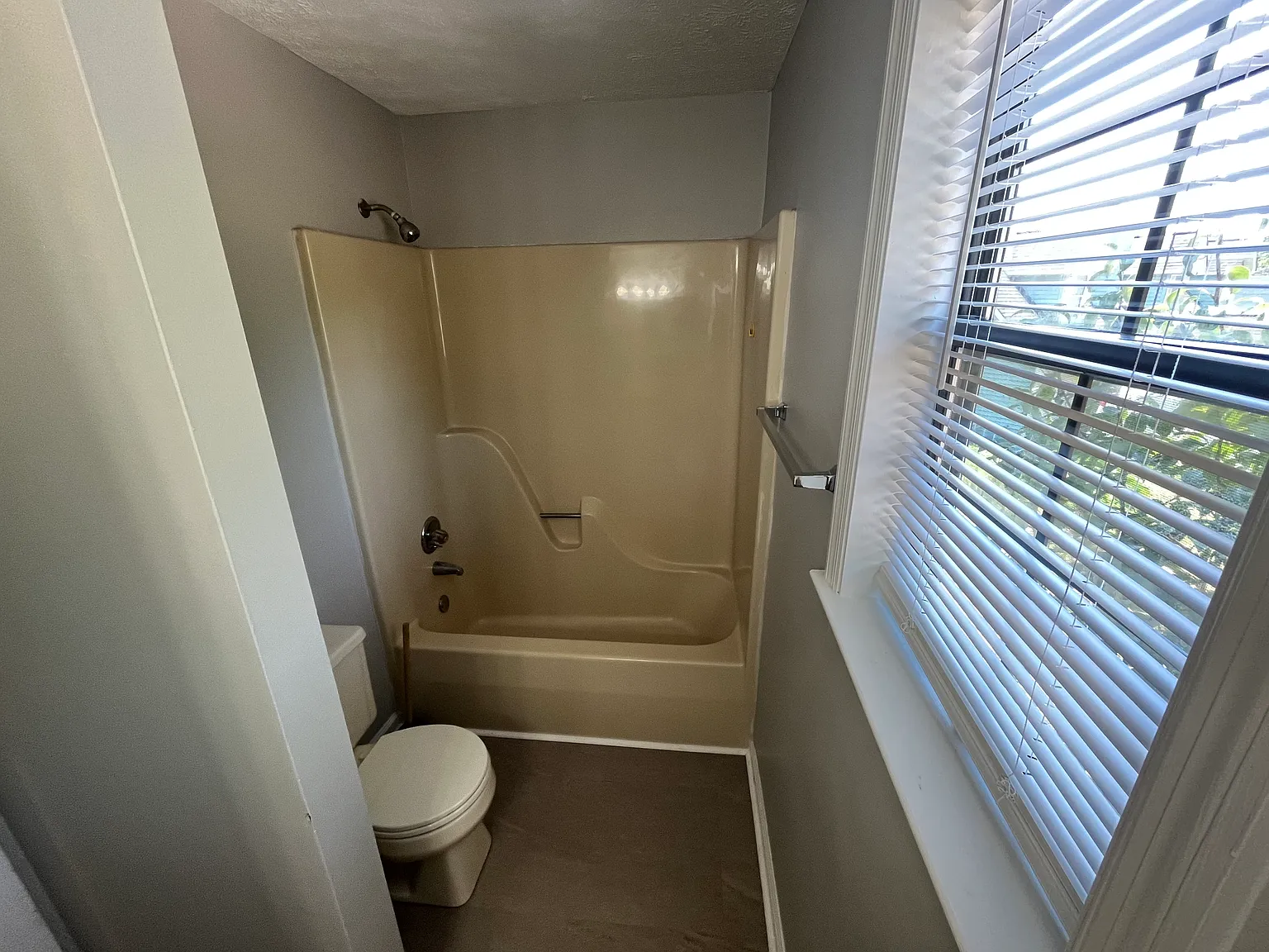 3 bed, 2.5 bath, $1,495 — Photo 2