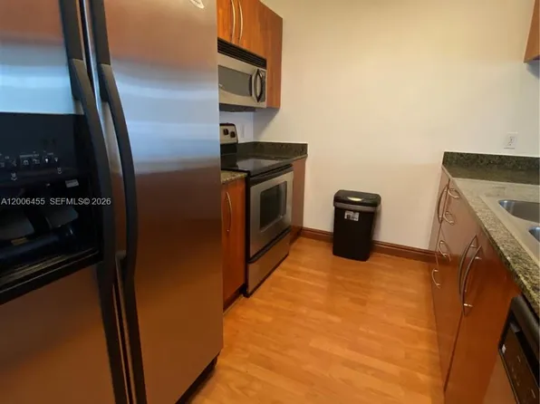 1200 Brickell Bay Dr APT 1914, Miami, FL 33131