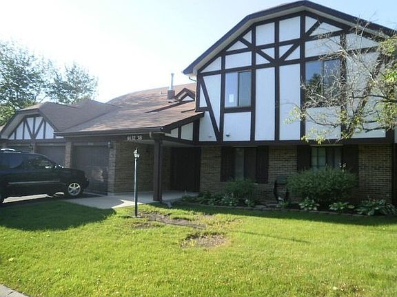 2nd image of 9136 Fairmont Ct