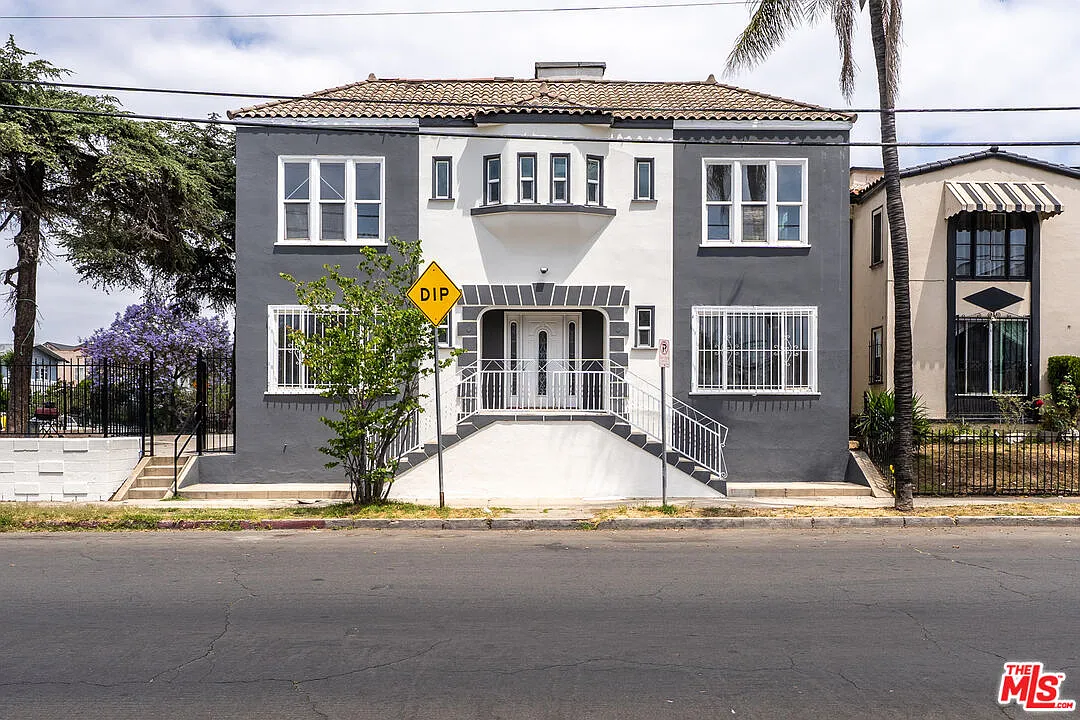 1 bed, 1.0 bath, 4800 sqft, $1,895 — Photo 1