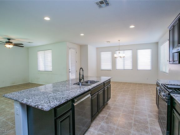 4th image of 7582 Mallard Bay Ave