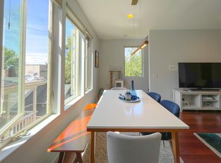 1822 11th Ave W #B, Seattle, WA 98119