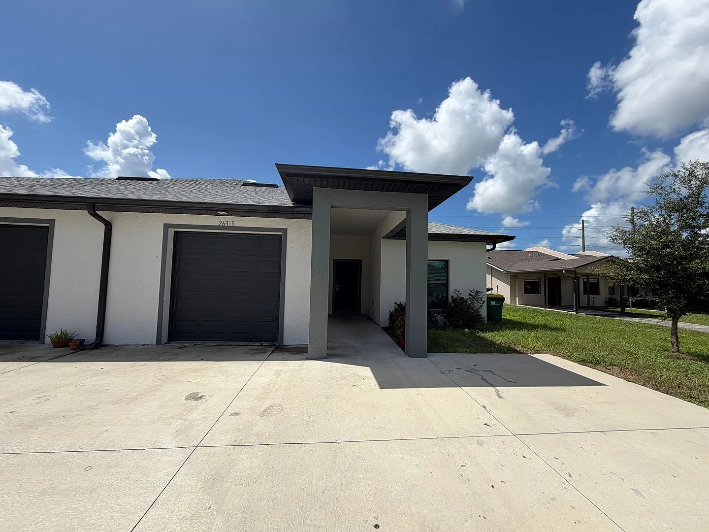 3 bed, 2.0 bath, 1250 sqft, $1,695 — Photo 1