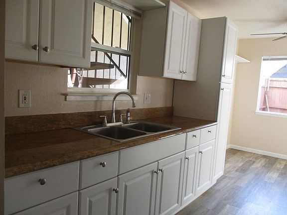4th image of 8158 Kelton Dr