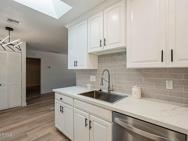 502 W Tonopah Dr #2 — Photo 8