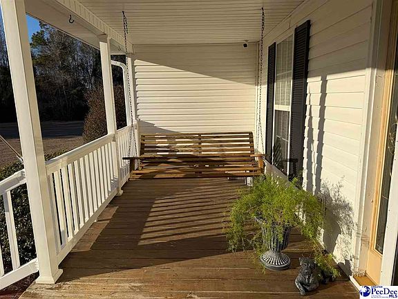 4th image of 489 Whitney Ln