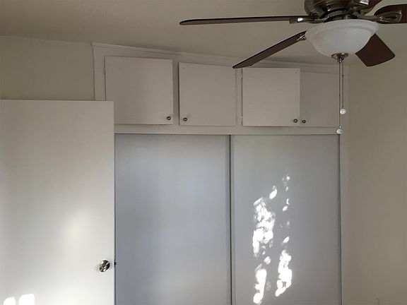 5th image of 6539 Woodley Ave