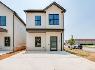 629-649 W 2nd St, Edmond, OK 73003