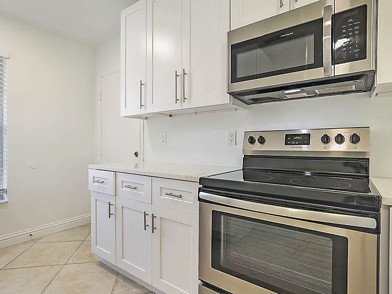 5241 Breadfruit Cir — Photo 5