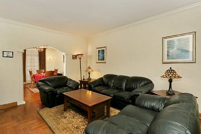 4th image of 6032 Huxley Ave