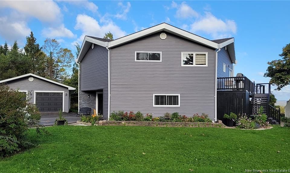 1st image of 11 Valleyview Dr