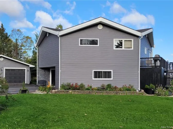 11 Valleyview Dr, Sussex, NB E4E 4P5