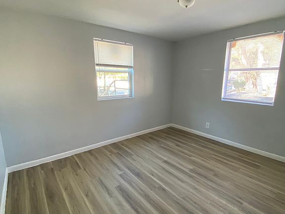 3rd image of 604 W 18th St #4