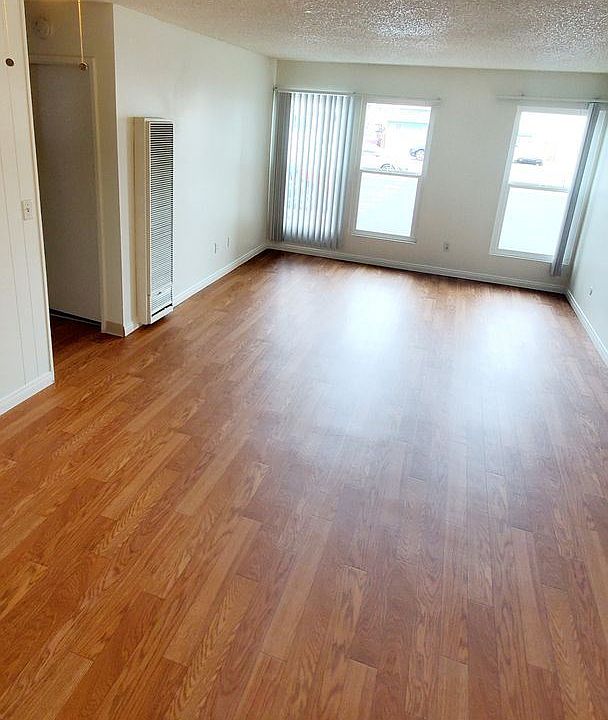 1st image of 7645 Pacific Ave #19