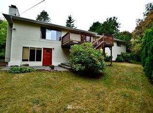 25665 Lake Fenwick Rd, Kent, WA 98032