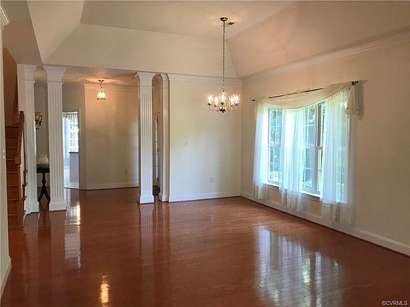 5th image of 11812 Park Commons Ct
