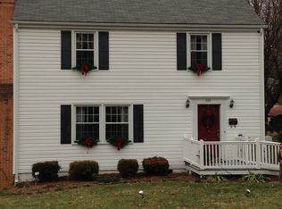 323 College Cres, Staunton, VA 24401