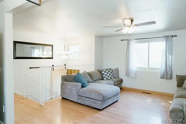 5 bed, 3.0 bath, 1784 sqft, $3,300 — Photo 4