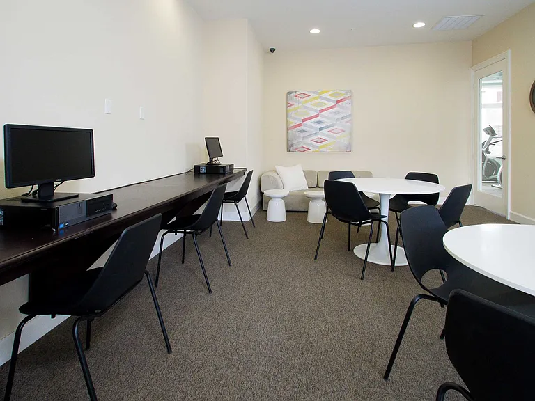 Avila Apartment Homes — Photo 93