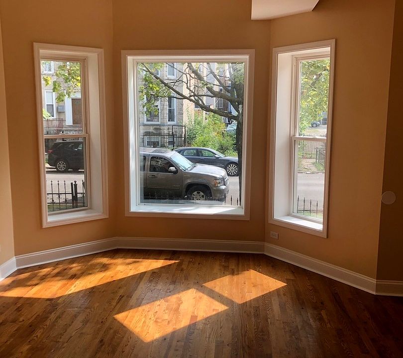 2nd image of 4316 W Adams St #1E