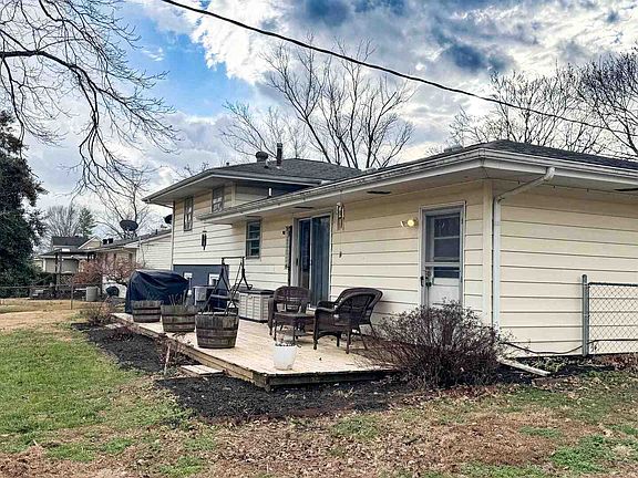 5th image of 300 Williford Rd