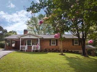 1997 Feather Lake Dr, Vinton, VA 24179