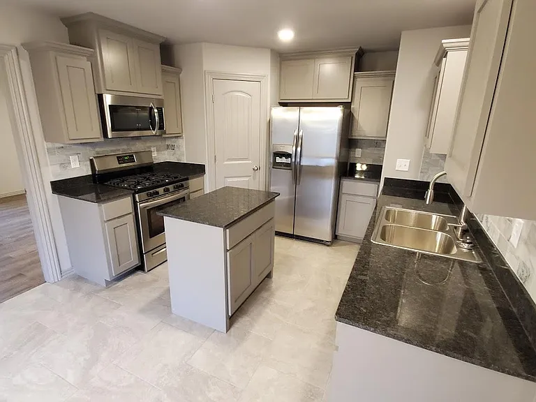2315 W Margaret St — Photo 10
