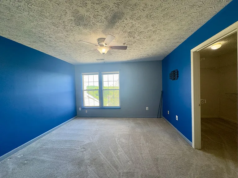 537 Macintosh Cir — Photo 17