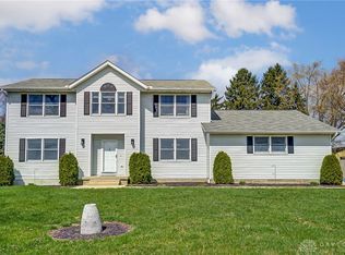 1660 Hinkle Rd, Springfield, OH 45505