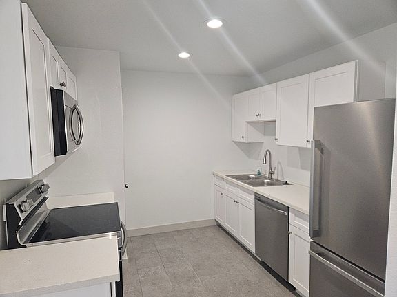 5th image of 183 Hacienda Loop #2