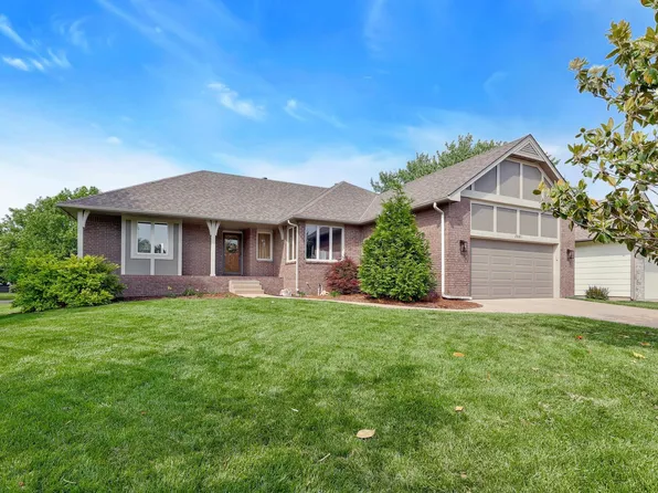 2501 N Fox Run, Wichita, KS 67226