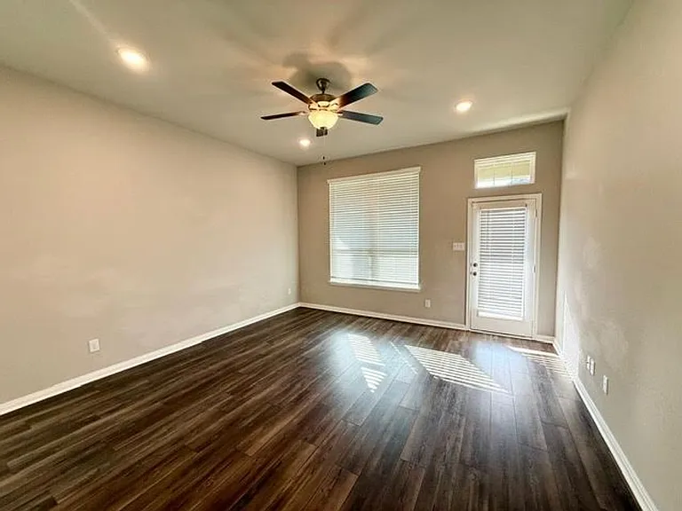 3517 Beutel Rd — Photo 7