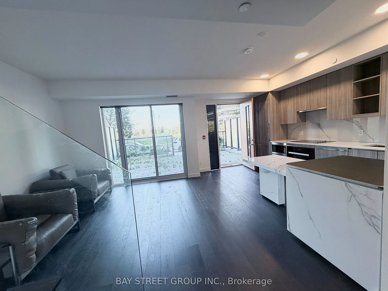 4 bed, $5,000 — Photo 4