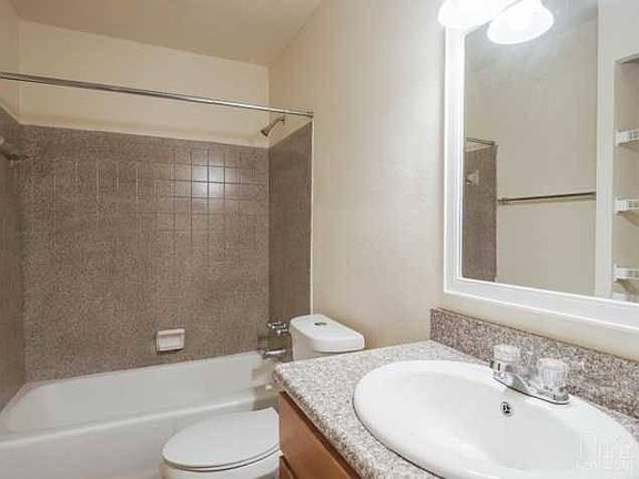 4th image of 7457 Siegen Ln
