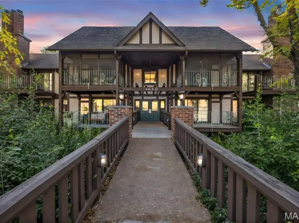 1440 Heritage Lndg APT 112, Saint Charles, MO 63303