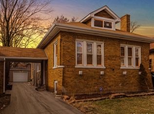 8232 S Harper Ave, Chicago, IL 60619