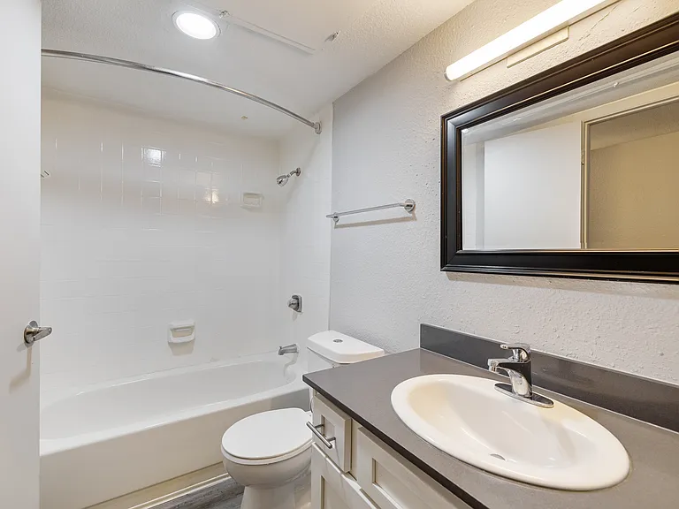 Urban Palms Apartment Homes — Photo 19