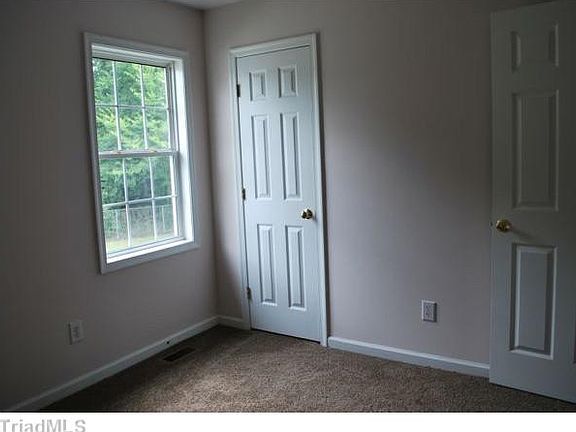 5th image of 608 E Gate City Blvd