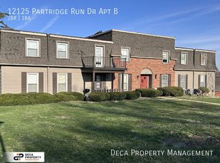12125 Partridge Run Dr APT B, Florissant, MO 63033