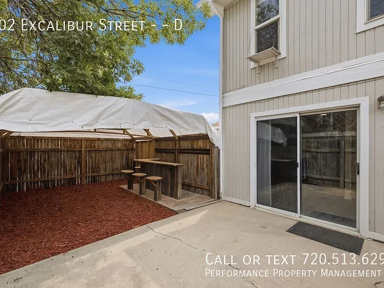 802 Excalibur St #D — Photo 12