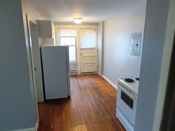 3rd image of 10205 Madison Ave #5