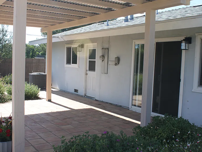3610 Cerrito St — Photo 57