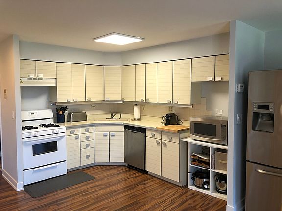 5th image of 1220 Park Ave W APT 129